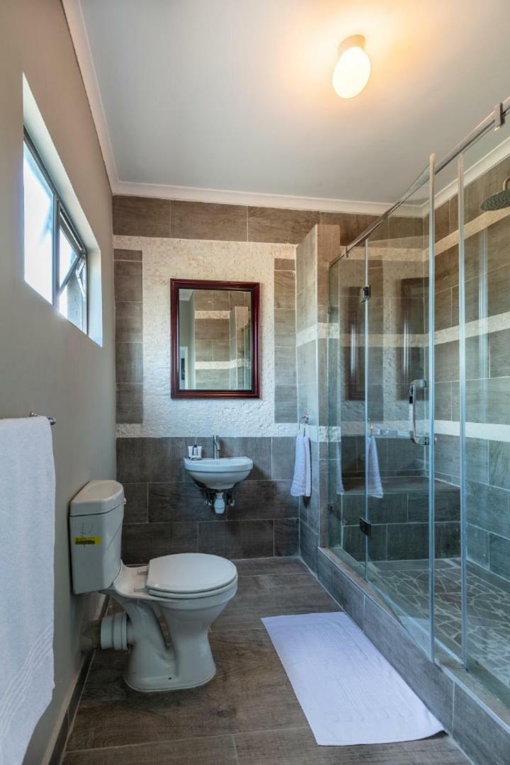 Gemstone Suites Jwaneng ภายนอก รูปภาพ